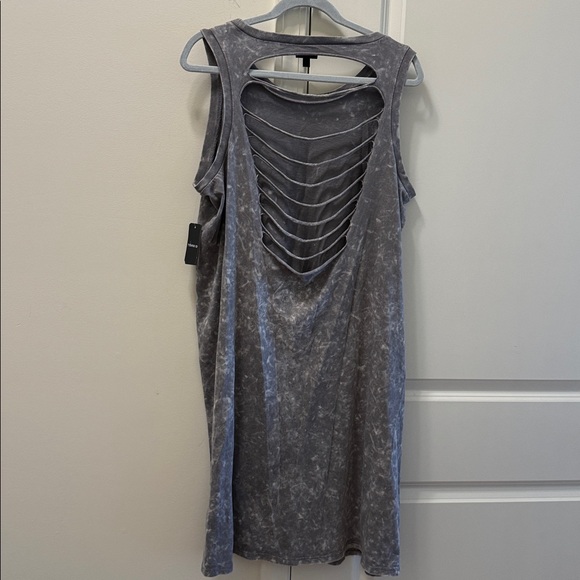 NWT Torrid Women slash T shirt Dress - Picture 5 of 5